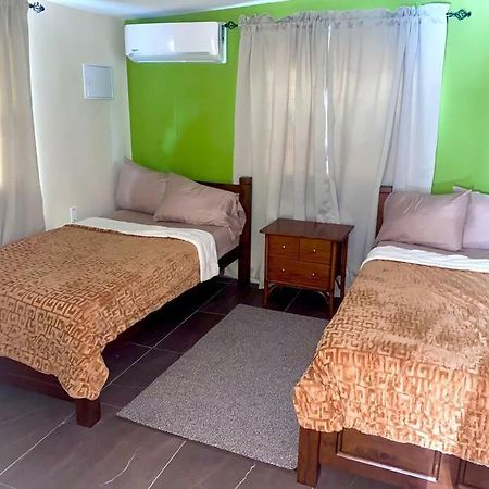 Centrally Located, Private, 1 Bedroom Apartment. Willemstad Exteriér fotografie