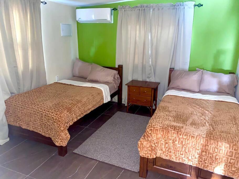 Centrally Located, Private, 1 Bedroom Apartment. Willemstad Exteriér fotografie